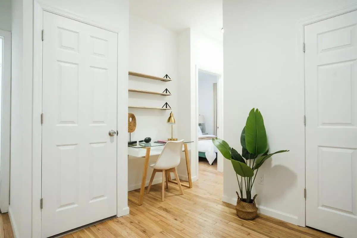 뉴욕 74-4A 2Br2Ba In Uws W&D Gym In Building 아파트 0*,