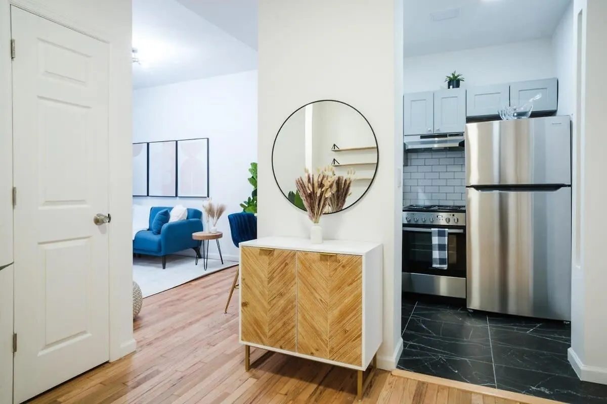 뉴욕 74-4A 2Br2Ba In Uws W&D Gym In Building 아파트 미국